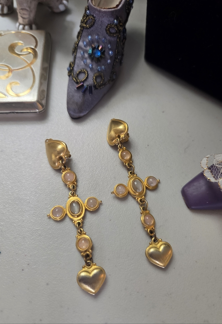 Patti Horn Vintage Gold Tone Heart Drop Clip-On Earrings